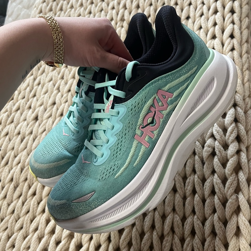 SOLD! Hoka | Bondi 9 Women's Running Shoes 7.5 - Picture 4 of 7